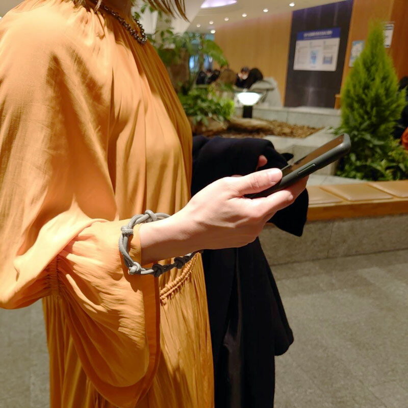 もう落とさない&なくさない!?スマホストラップのスタッフ愛用レポ