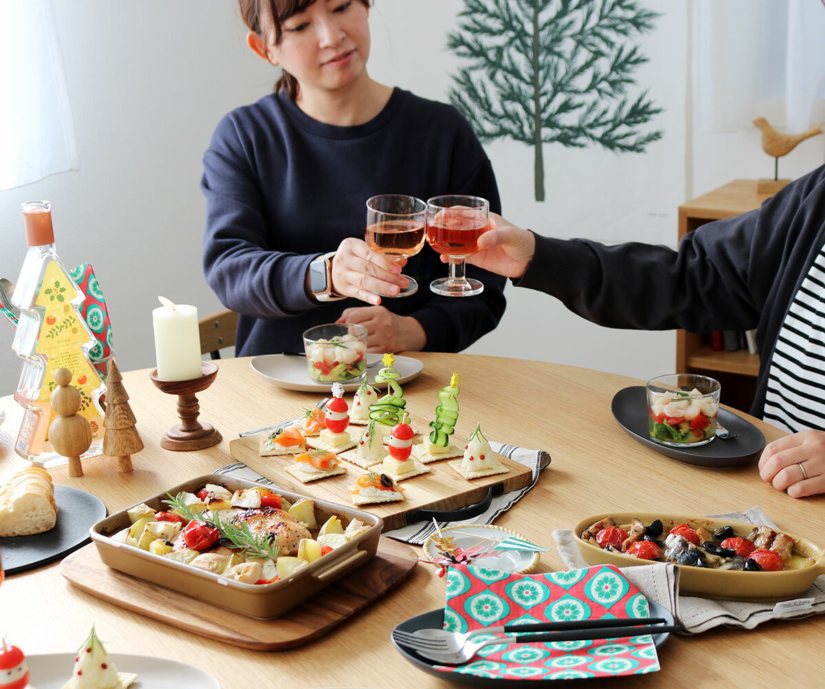 クリスマスを楽しもう！食卓を彩る器や「サンタ＆クリスマスカラーの前菜」たち | アンジェ日々のコラム