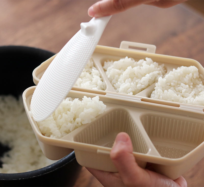 SNSで人気の冷めても美味しい「塩むすび」、簡単おにぎりキット