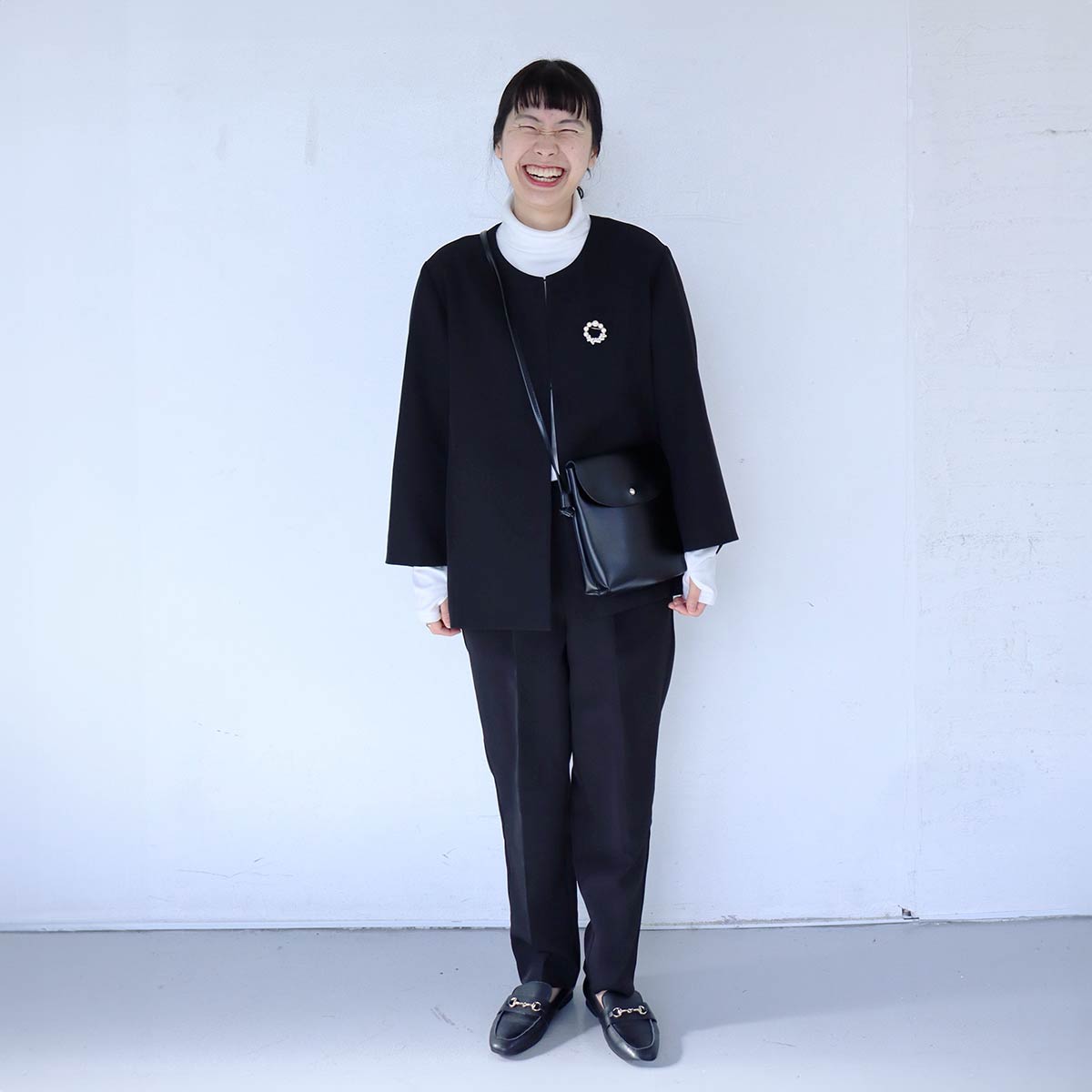 【ハレの日ファッション】世代&体型を問わずにサラッとキマるパンツスーツ、スタッフ4人の着用例ご紹介