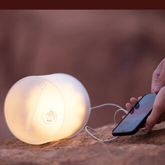 空気で膨らむ 防水 LEDライト 最大360ルーメン ソーラー充電＋USB充電 モバイルバッテリー機能 4000mAh 防災／MPOWERD エムパワード ベース【送料無料