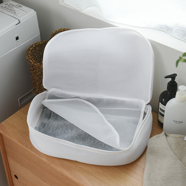 洗濯ネット おしゃれ着用 ランドリーネット 衣類に優しい ニット ワンピース/おしゃれ着を自宅でやさしく洗える洗濯ネット ボックス型／フランドリーのサムネイル