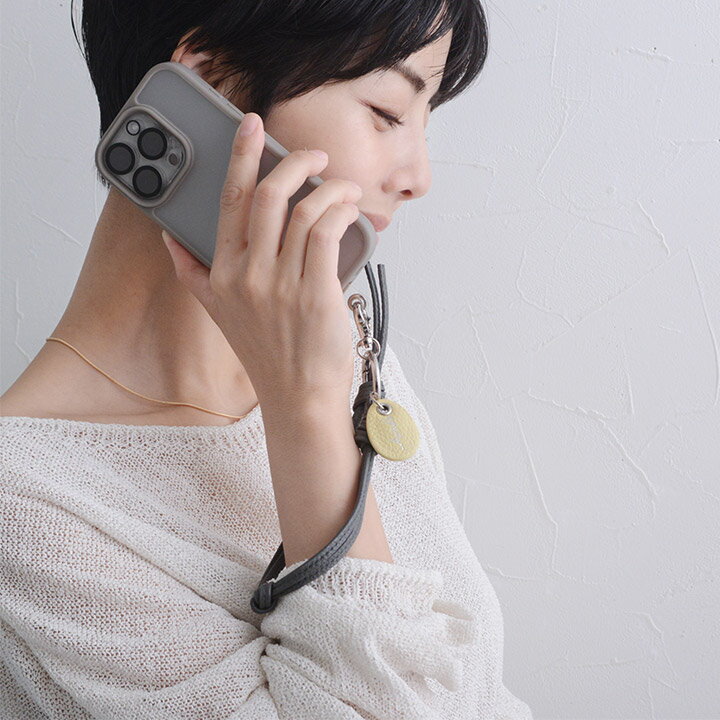 マルチリング付き スマホの落下防止に 上品に持てる 牛革 スマホストラップ／スト...
