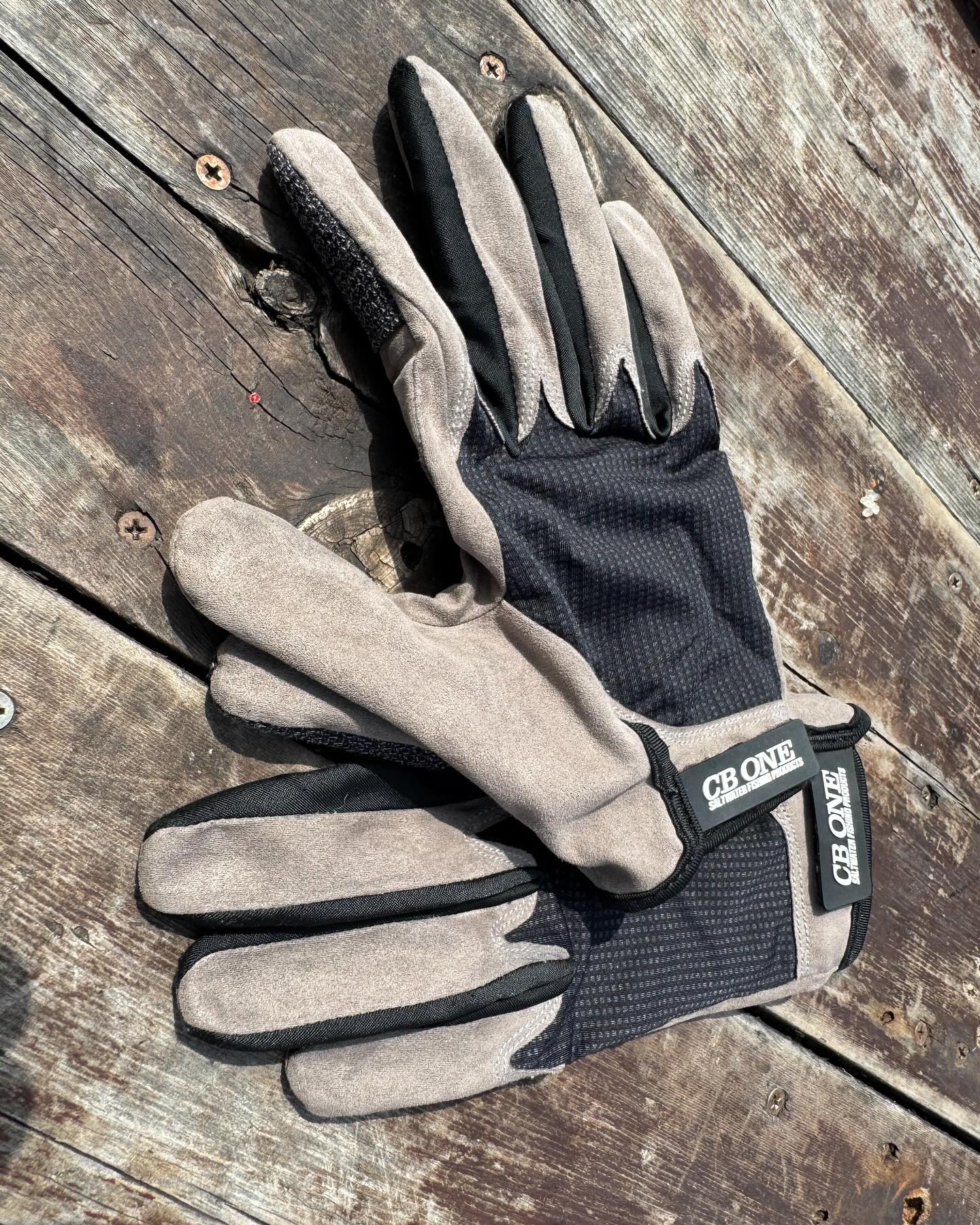 アングラーズショップ ライジングのCBONE シービーワン オフショアストレッチグローブ CB-ONE OFFSHORE STRETCH GLOVE XXLサイズ　モスグレーブラック×ブラック｜アングル3