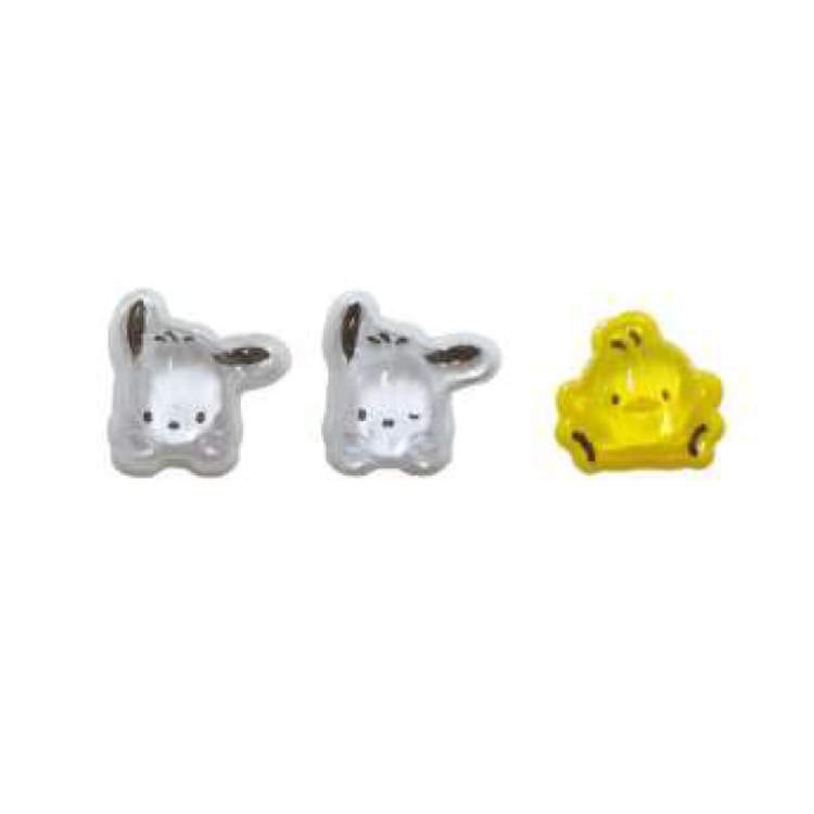 商品仕様【本体サイズ】約H11×W12×D4mm※キャラクターによってサイズが異なります【パッケージサイズ】約H84×W66×D6mm【素材】PVC・エポキシ樹脂【生産国】中国【特長】粘着機能はございません特記事項※画像はあくまでも商品イメージになります。実際の商品と色や仕様が異なる場合がありますので、予め御了承ください。 ※メーカー希望小売価格はメーカーカタログに基づいて掲載しています。