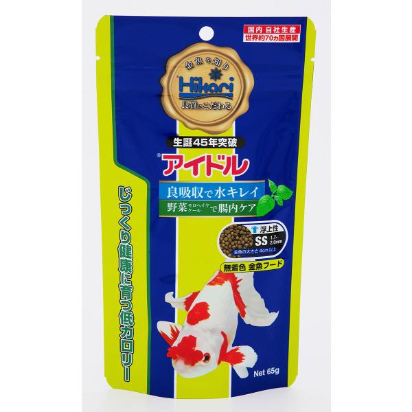 キョーリン アイドル 65g 金魚を健康に美しく育てる モロヘイヤとケールを配合。植物質を好む金魚の食性に配慮。 ---対象--- 金魚（大きさ4cm以上） ---原産国--- 日本 ---原材料--- 小麦粉、とうもろこし、フィッシュミール、大豆ミール、エビミール、グルテンミール、濃縮アルファルファ、ビール酵母、ケール、ガーリック、海藻粉末、モロヘイヤ、ビタミン類(塩化コリン,E,C,イノシトール,B5,B2,A,B1,B6,B3,葉酸,D3,ビオチン)、ミネラル類(P,Na,Cl,Fe,Mg,Zn,Mn,Cu,I) ---成分--- 蛋白質32％以上、脂肪4.0％以上、粗繊維3.0％以下、水分10％以下、灰分12％以下、りん0.7％以上 ・リニューアルに伴い、商品パッケージ・内容が変更となっており、画像・内容と異なる場合がございます。 ・ご購入いただいたタイミングにより、お品切れの場合がございます。その場合は別途ご連絡させていただきます。