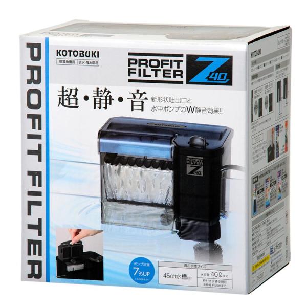 コトブキ工芸 プロフィットフィルター Z40 プロフィットフィルターの新発想の静音デザイン！Zシリーズです。 水槽に掛けるだけでスタートできる呼び水不要の外掛け式フィルターです。 新形状吐出口と水中ポンプのW静音効果で超静音！ ---対象--- 淡水・海水両用 適合水槽：45cm水槽以下（水容量40Lまで） 枠付き水槽使用可（枠幅約20mmまで） ---仕様--- 電源：AC100V 50／60Hz 定格消費電力：8／6W 流量（1分間あたり）：約7．5／8．5L ---サイズ--- 本体：約幅168×奥行118×210（最大260）mm ・リニューアルに伴い、商品パッケージ・内容が変更となっており、画像・内容と異なる場合がございます。 ・ご購入いただいたタイミングにより、お品切れの場合がございます。その場合は別途ご連絡させていただきます。