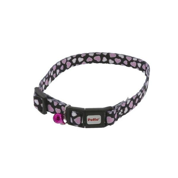 ペティオ CAT COLLAR ハートカラー ブラック 人気のハートデザインがかわいい猫専用首輪。 力が加わると外れるバックル仕様。鈴付き。 ---対象--- 全猫種 ---原産国--- 中国 ---材質--- ポリエステル ---サイズ--- テープ幅：10mm 首回り：17〜28cm ・リニューアルに伴い、商品パッケージ・内容が変更となっており、画像・内容と異なる場合がございます。 ・ご購入いただいたタイミングにより、お品切れの場合がございます。その場合は別途ご連絡させていただきます。