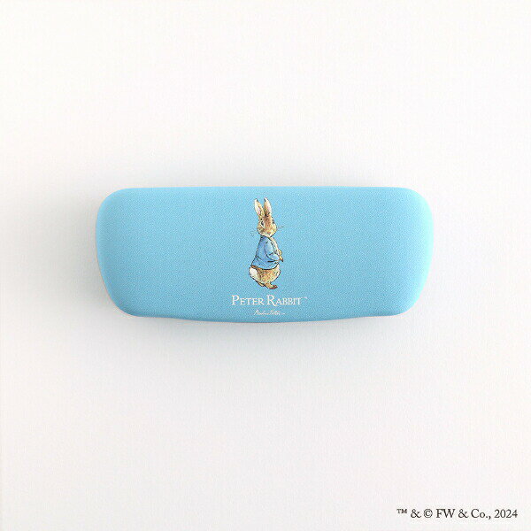 商品名に「取寄品」「受注生産」「予約品」と表記されている商品は、＜キャンセル＞をお受けできません詳しくは「こちら」 ピーターラビットの自然あふれた世界と元気に遊ぶ姿を優しい配色で落とし込んだメガネケース＆クロスのセットです！メガネ以外にも小物入れとして使ってもいいですね♪ サイズ 6.5cm×16cm×3.5cm 素材 合皮、ポリエステル 備考 EATRIX POTTER TM and PETER RABBIT TM (C)copyright Frederick Warne & Co., 2024JAN：4570057756657ピーターラビット メガネケース＆クロスセット（ブルー） 文具