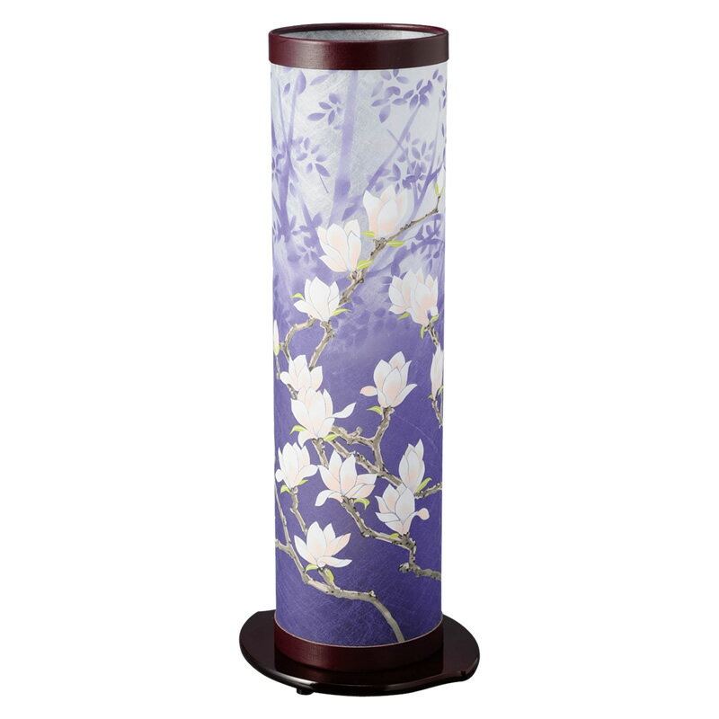 商品説明 特徴 ご先祖のお迎えにお供えするインテリア提灯です。 台座は木製で和紙張り樹脂フィルム火袋のモダン提灯のため、和室・洋室を問わず飾ることができます。 明りを灯すと電球の熱により回転筒が回転し、絵柄が火袋に幻想的に映し出されます。 ...