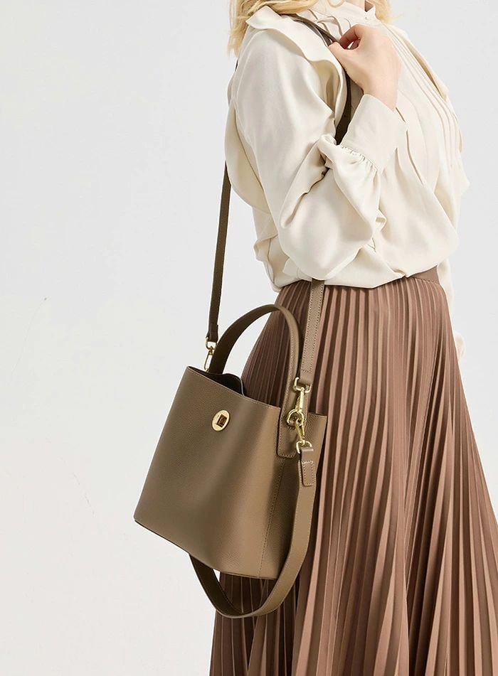 �ܳ� �ϥ�ɥХå� 2way ���������Хå� ��ǥ����� �Ф᤬�� ������ �Х��ķ� �Хå� �ȡ��ȥХå� �ܳ� �Хå� �Х��ĥХå� �̶ХХå� ���Ż��Хå� ���󤲥Хå� �ե����ޥ�Хå� �̳� �� ���ݤ� ���ڤ� �ӥ��ͥ� �ե����ޥ� �⸫�� ���� ����̵��