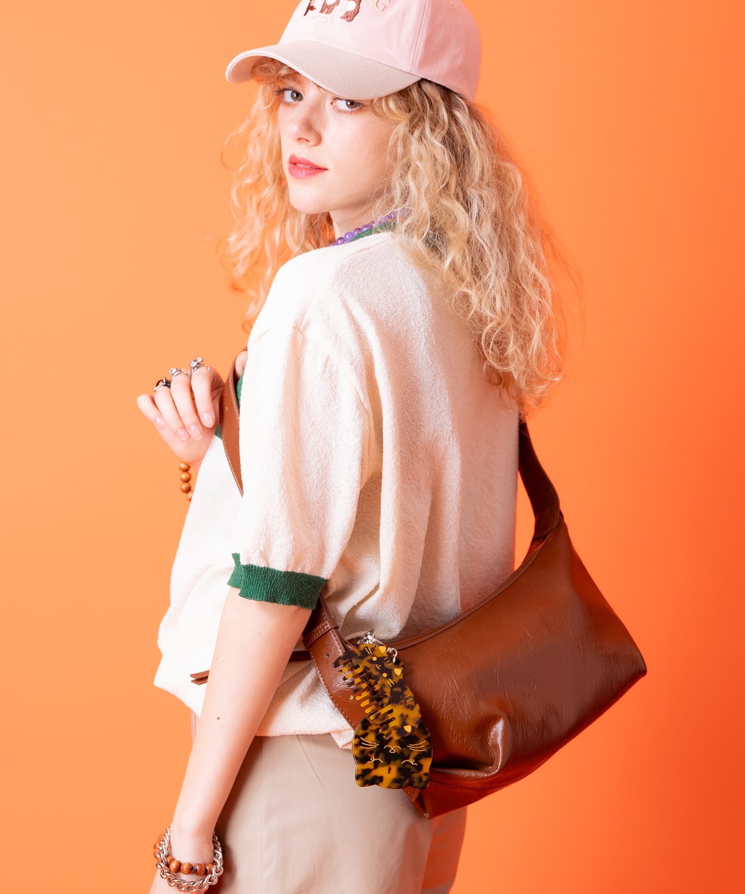 楽天ankoROCKan meets zakka 合成皮革クロワッサンショルダーバッグ / バック 鞄 カバン レディース メンズ ユニセックス 肩掛け ハンド ベルト調節 セール バーゲン