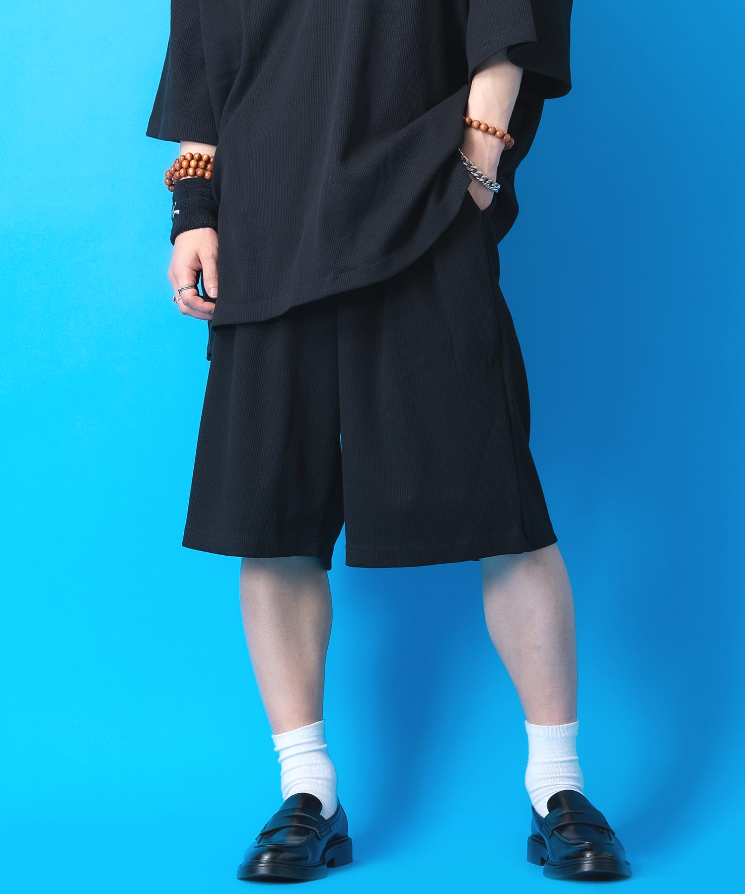 ほぼ未使用 アンコロック サルエルパンツ ワイドカーゴ ブラック フリーサイズ ほぼ未使用 アンコロック サルエルパンツ ワイドカーゴ ブラック