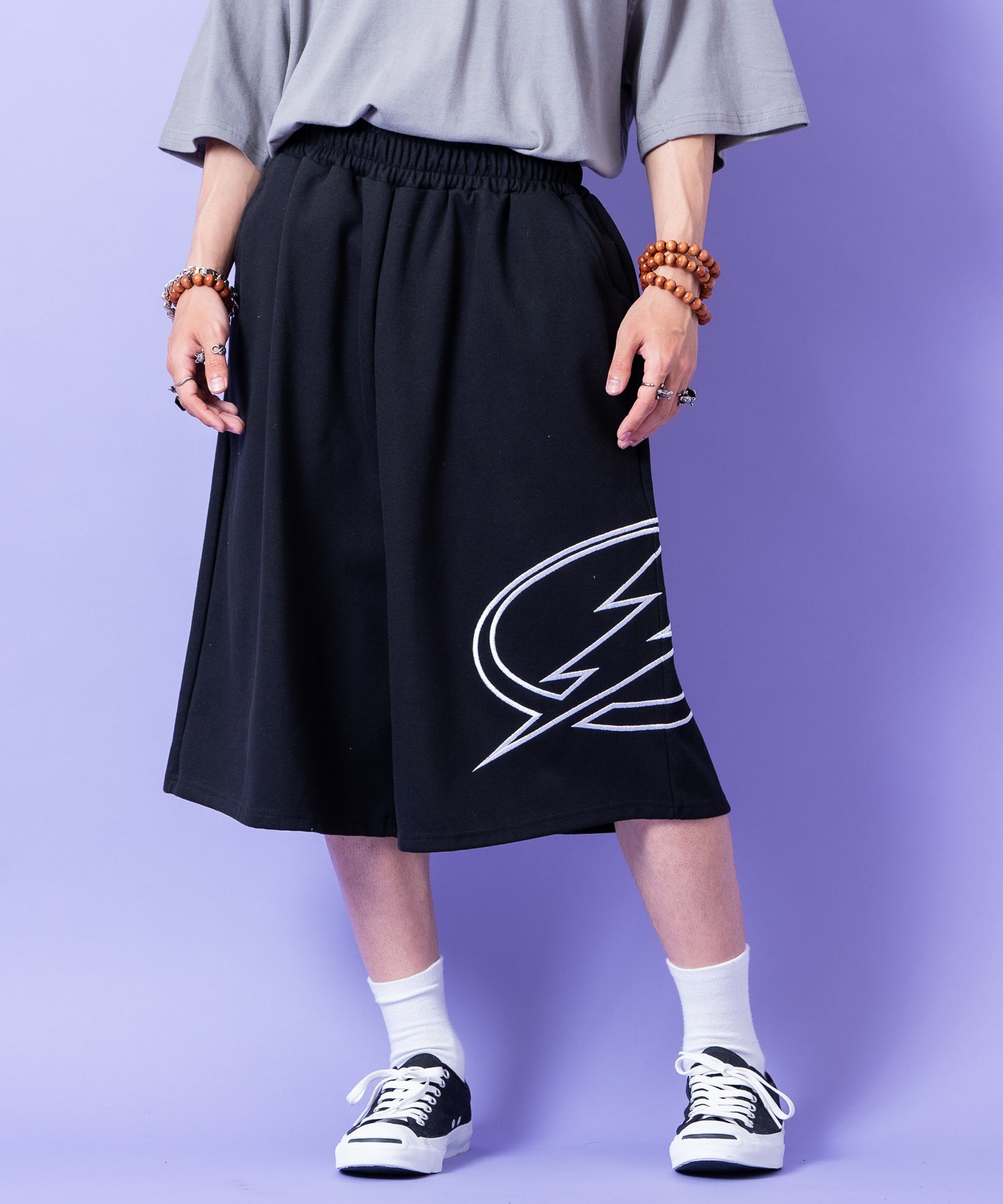 Short, Half Pants - a.p.o.v. サンダー刺繍ポイントワイドスウェットハーフパンツ / メンズ レディース ユニセックス イージー オーバーサイズ スエット