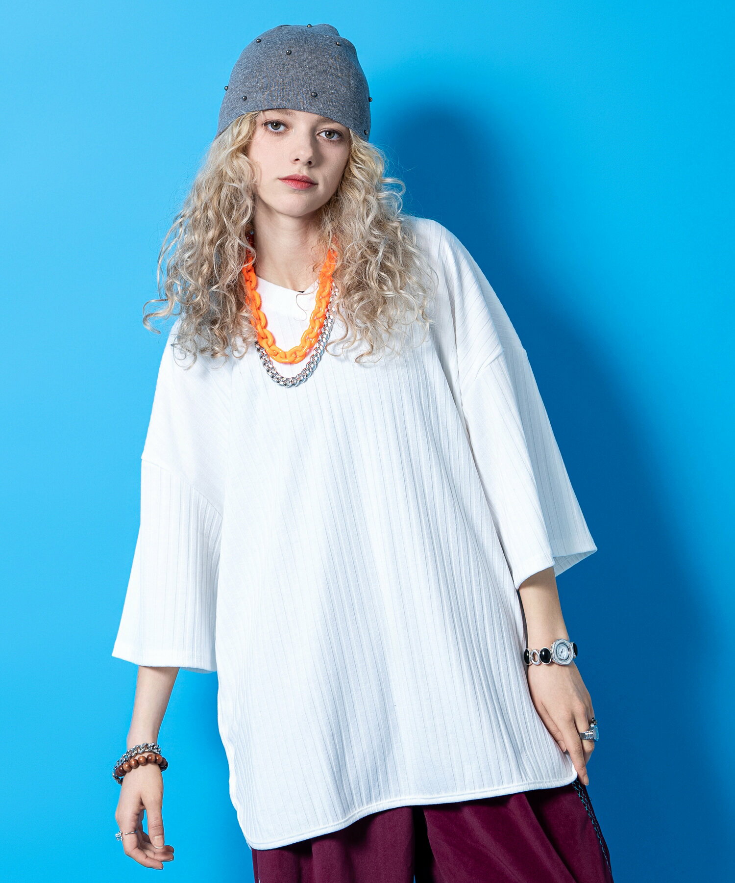 Rakuten - オーバーサイズVネックTシャツ / ユニセックス 半袖 カットソー