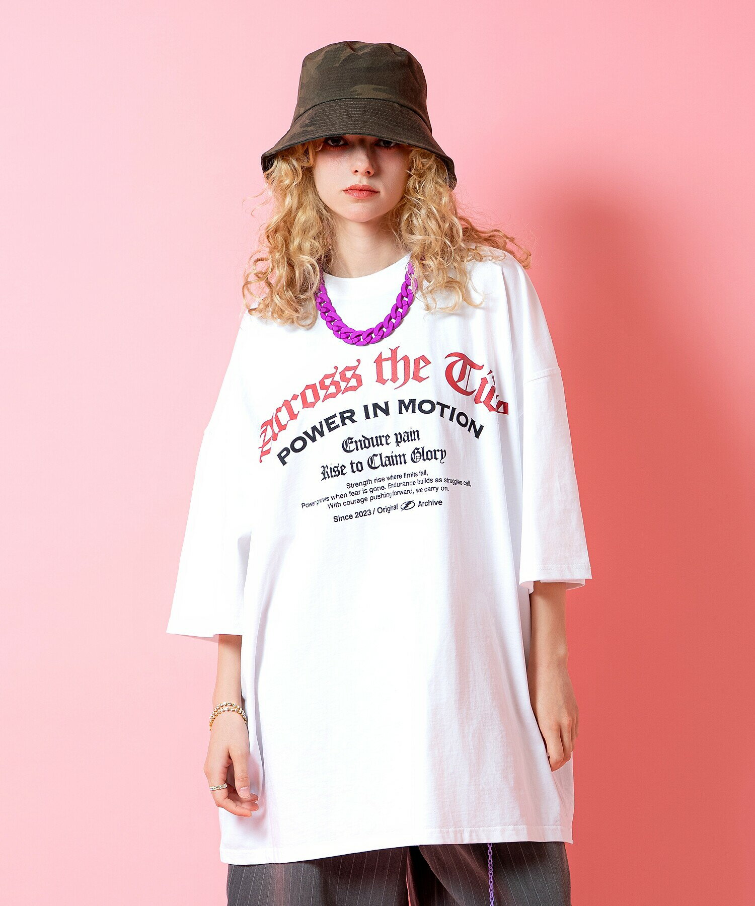 乐天商城 - オーバーサイズロゴプリントTシャツ / ユニセックス 半袖 カットソー