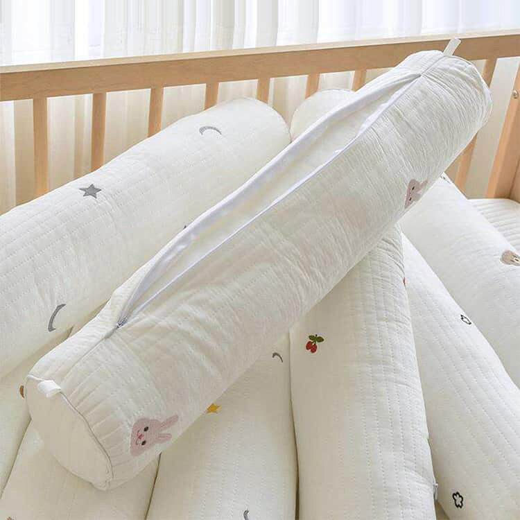 道大商店の赤ちゃん クッション 100cm 洗える ロングクッション ベッド ベッドガード 寝返り防止 ベッドガード ガード サイドガード 転落防止 寝返り防止 クッション カバー 兎柄 綿 コットン 星柄 ベビー 刺繡入り ベッドフェンス ロング 枕 寝返り 防止 クッション サイド｜アングル3