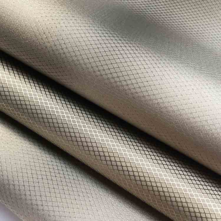 電磁波防止シート 電磁波シールドシート 銀 110×100cm 電磁波遮断 電磁波対策 電磁波防止グッズ 生地 電磁波カット 防止 遮断 低周波 高周波 スキミング対策 マタニティの対策 電磁波過敏 電磁波カット DIY可能 カット可能 電波カット 3