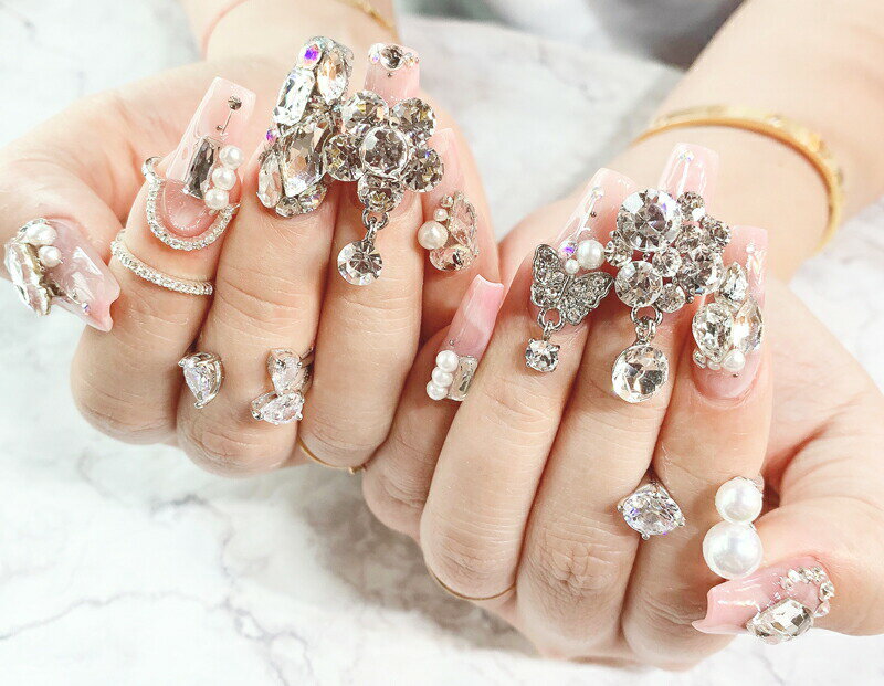 D.nail ロンディコレクション ハリストンシルバー # クリスタル［Nailsalon　Wiz］ 3