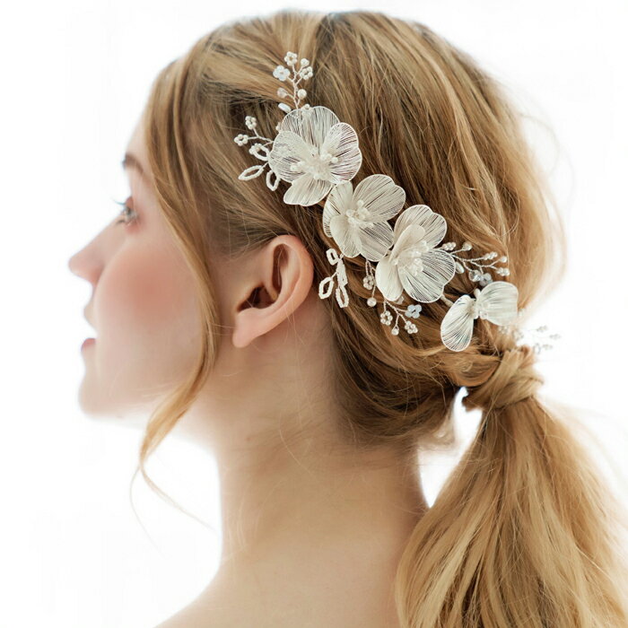 和装にもおすすめ 透かし加工の花 ヘッドドレス リーフ ビジュー 結婚式 カチューシャ ヘアアクセサリー ヘアアクセサリー ウェディング 結婚式 ウェディング 小枝 シルバー 和装にもおすすめ 透かし加工の花 ヘッドドレス リーフ ビジュー 結婚式 カチューシャ ヘアアクセサリー ヘアアクセサリー ウェディング 結婚式 ウェディング 小枝 シルバー