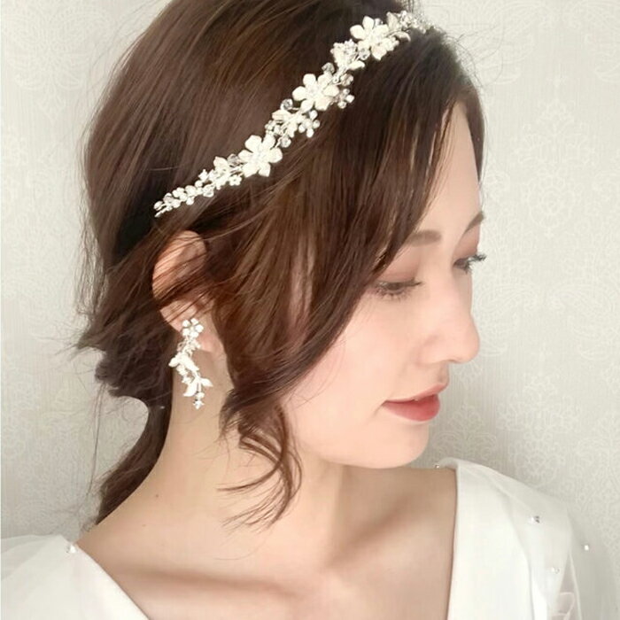 【お花モチーフが可愛い】小枝アクセサリー 小枝 ヘッドコサージュ ビジュー ブライダル 花嫁 結婚式 ブライダルアクセサリー ウエディングアクセサリー アクセサ...