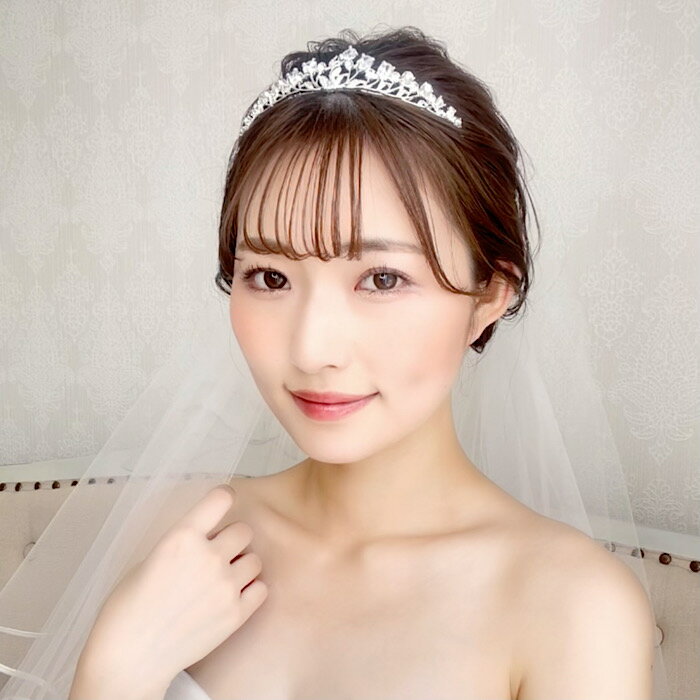 【ナチュラル ティアラ】【ゴールド ティアラ】 結婚式　淡水パール　挙式　ウェディング　ビジュー　プリンセス　王…