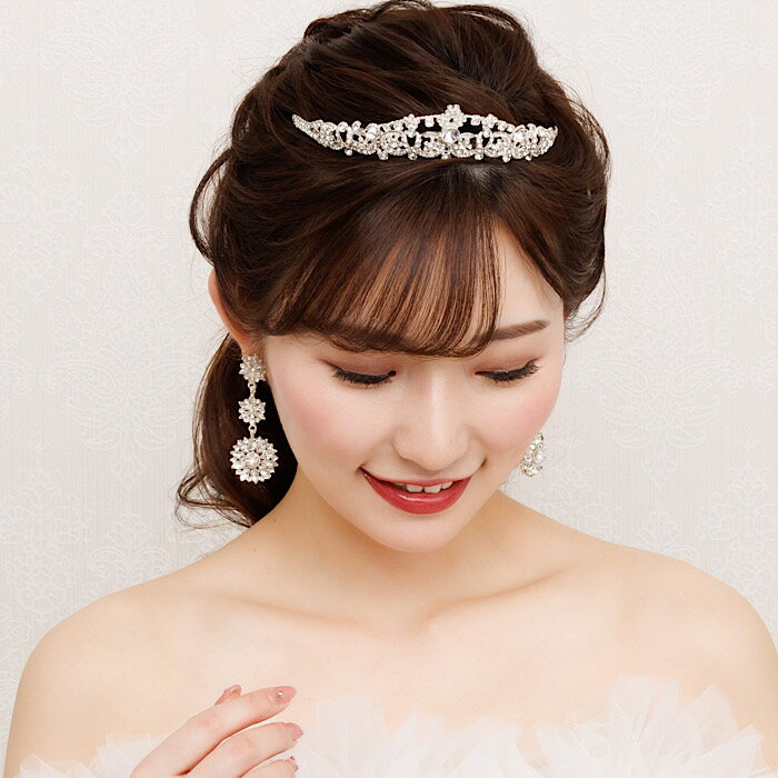 ティアラ　　ウェディング ティアラ 結婚式 ウエディングパール 海外挙式 パーティー ブライダル tiara　ティアラ　　パーティー　ウエディングティアラ