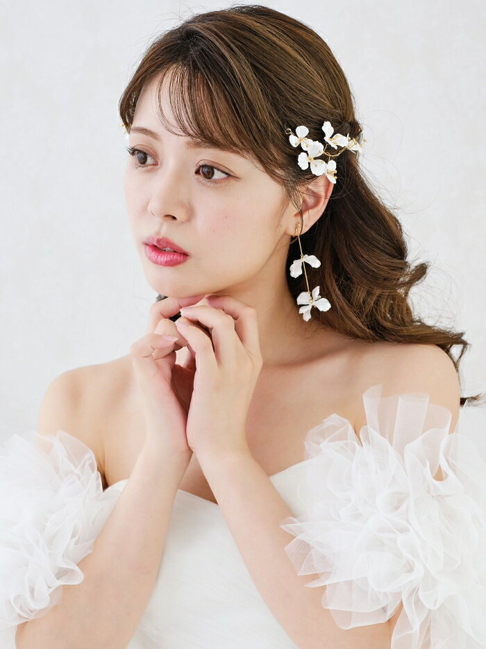 【艶めくパーツ感のアレンジ自在アイテム】ウェディング ヘッドドレス 蝶 ヘアピン...