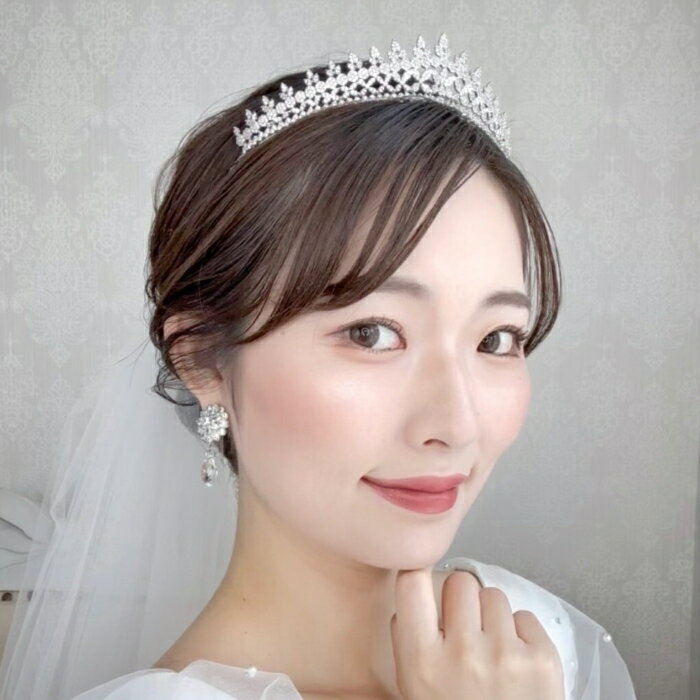 カチューシャ ヘアバンド ウェディング ヘッドドレス 結婚式 ブライダル ヘアアクセサリー 髪飾り パール 花嫁 パーティー 発表会 前撮り ウエディングフォト