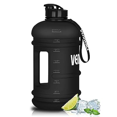 VENNERLI ハーフガロンウォーターボトル 2.2L Lサイズ スポーツウォーターボトル ハンドル付き 72オンス BPAフリー 再利用可能 プラスチックウォータージャグ 漏れ防止 ハイドロボトル ジム ヨガ 旅行 キャンプ サイクリング アウト VENNERLI ハーフガロンウォーターボトル 2.2L Lサイズ スポーツウォーターボトル ハンドル付き 72オンス BPAフリー 再利用可能 プラスチックウォータージャグ 漏れ防止 ハイドロボトル ジム ヨガ 旅行 キャンプ サイクリング アウト