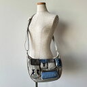 【10%OFF SALE】アルベロベロ(Alberobello)オレボレブラぶたさん刺繍入り ショルダーバッグ(グレー)【2025 SUMMER COLLECTION】送料無料