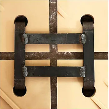 強化型プラスチック敷板用平板金具・4枚用（鉄） 樹脂製マット連結金具 敷板連結金具 軽量敷板連結金具..