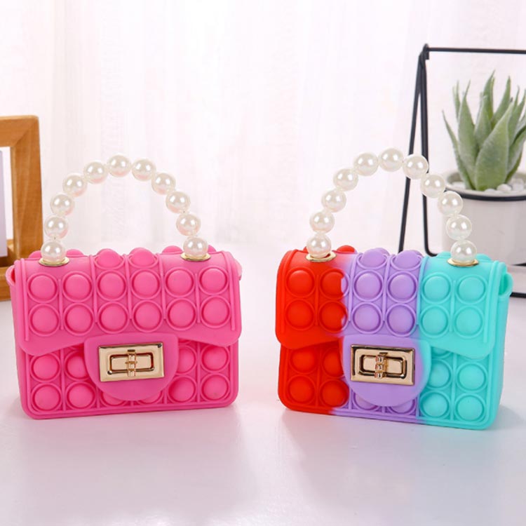 送料無料 子供グッズ 軽量 レディース 斜めがけ ショルダーバッグ スクイーズ玩具 バッグ ポップイット肩掛けバッグ 小銭入れ バブル おもちゃ 大容量 パールショルダー レディース バブル感覚 小さめ かわいい 癒しグッズ プッシュポップ 2