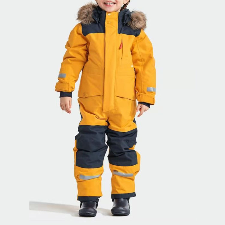 ANOMALYのスキーウェア スノーボード ウェア 子供用 防寒 キッズ つなぎ 防水 防寒 防風 冬 雪遊び ジュニア スノボー スノボウェア スノーウェア 80 90 100 110 120 130 140 150 160｜アングル2