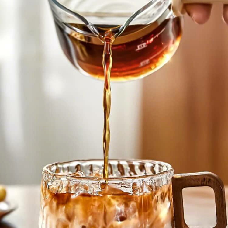 コップ コースター付き ハンドル 2個セット ティーカップ 送料無料 2個セット ガラスカップ ガラス コーヒーカップ ガラスマグ 麦茶マグコップ コーヒー グラス コップ 天然木 和風 ガラス食器 レトロ風 耐熱ガラス アンティーク調 クラシック 可愛い anomaly-10006377 ANOMALY サンプル画像3