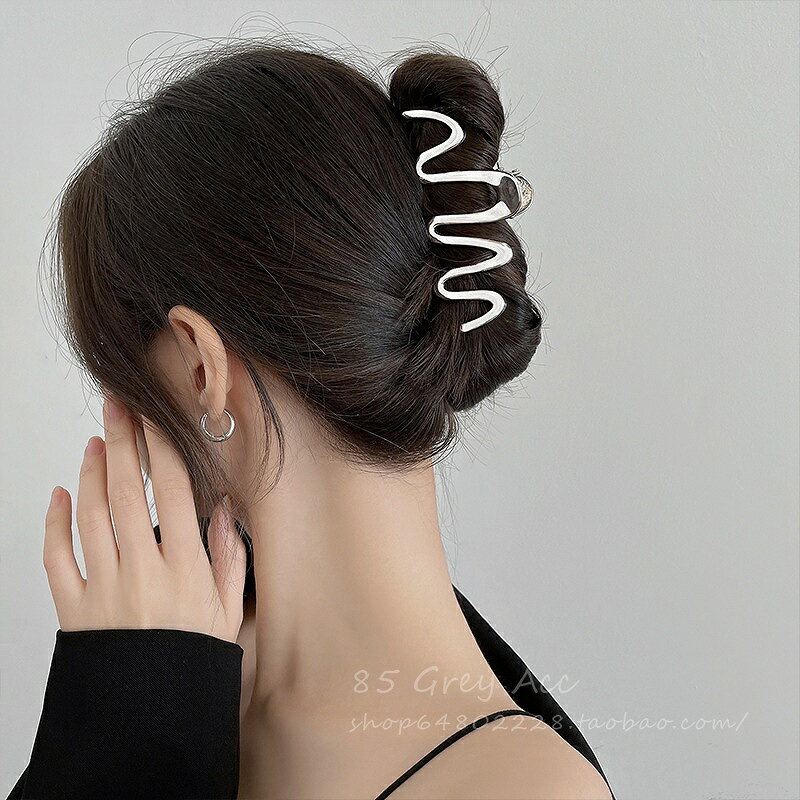 【50%OFF】 ヘアクリップ バンスクリップ メタルバンス ウェーブ 幾何学 シルバー ゴールド シンプル かっこいい 大人かわいい クール 上品