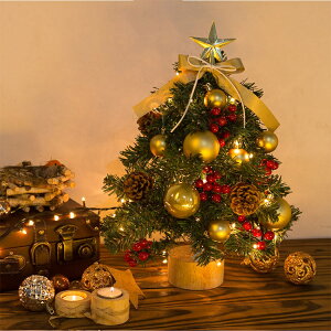 クリスマスツリー 卓上 北欧 木製 45cm ミニツリー 松ぼっくり付き クリスマス飾り LEDイルミネーション オーナメント おしゃれ キラキラ 雰囲気満々 暖かい 簡単な組立品 飾り 部屋 商店 おもちゃ プレゼント