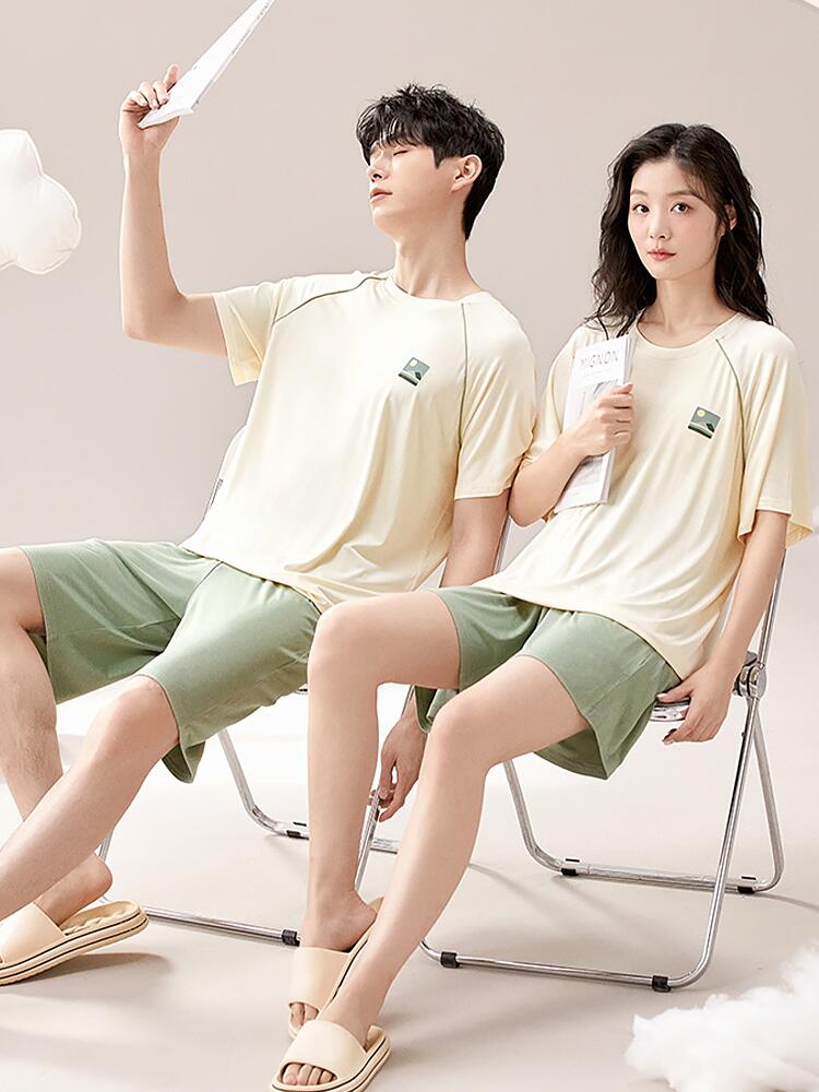 ペアパジャマ カップル ペア ルームウェア 部屋着 上下 セット 結婚祝い 半袖 ペア パジャマ お揃い 夫婦 春 夏 秋 レディース メンズ シルク サテン パジャマ ペア カップル パジャマ 前開き 五分袖 可愛い PJ 涼感 涼しい 寝間着 寝巻き 贈り物 結婚祝い 柔らかい 快適