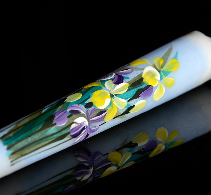 【越後花ろうそく】新潟生まれの手描き絵ろうそく「あやめ」15cm1本入り【絵蝋燭】【絵ローソク】【花ろうそく】【進物】【お彼岸】【お盆】【新盆見舞】【喪中見舞】【月命日】【御供】【供花】【ろうそく】【灯明】【手作り】【仏壇】