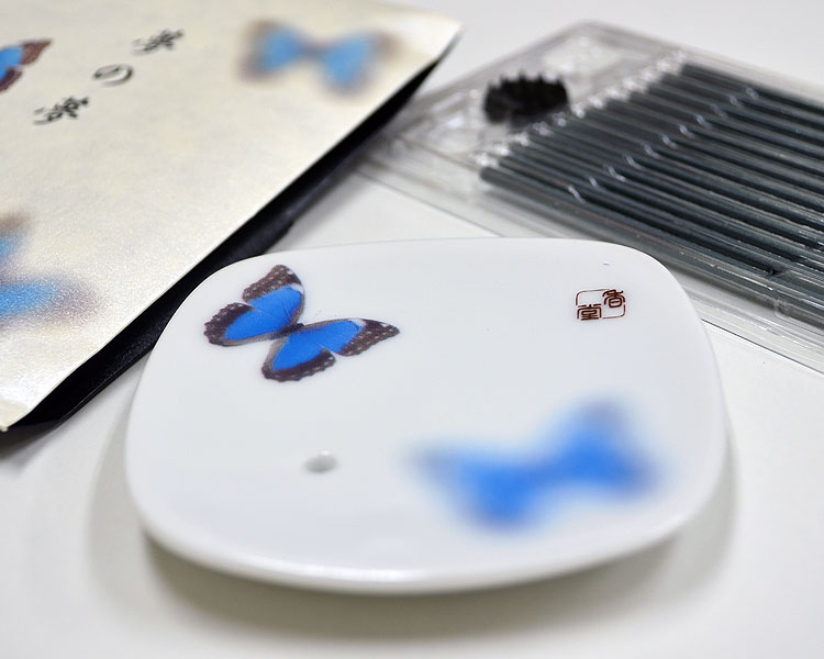 日本香堂 夢の夢 夏夜の香皿(なつよ)香皿 香立て 蝶 和 夜空 ギフト プレゼント 夏 インセンス スティック用 コーン用 兼用 手軽 進物 日本 インセンス...