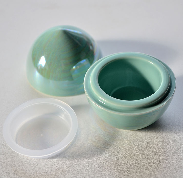 虹珠[若葉]【手元供養】【供養】【ミニ骨壷】【遺品】【骨壷】【遺骨入れ】【ペット供養】【仏壇】【ペット】【黄緑】【虹】【手元供養骨壺】【遺骨】【分骨】【骨壷】【ミニ】【コンパクト】【おしゃれ】【ペットメモリアル】【お彼岸】