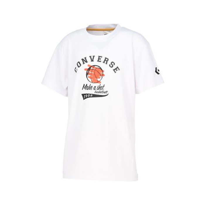 メーカー CONVERSE（コンバース） カテゴリー バスケットボール 分類 Tシャツ 商品名 CONVERSE（コンバース）　CB461358 1100 バスケットボール　ジュニア プリントTシャツ 26SS 品番 CON-CB461358-1100 カラー・仕様・サイズ カラー：1100（ホワイト） 素材：ポリエステル100% 機能：吸汗速乾/UVカット 対象：ジュニア 生産国：中国製 商品説明 バスケットボールのアイコンにペイントタッチで色を加えたジュニアTシャツ。柔らかな肌触りに吸汗速乾を兼ね揃えたスポーツ向けアイテム。 　 　 　 　 　 　 　 　 ※この商品のカラーは、 1100（ホワイト） となります。