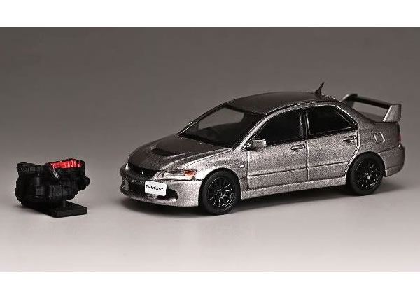 CM Model 1/64 三菱 ランサー エボリューション IX メタリックグレー (エンジンディスプレイモデル付)