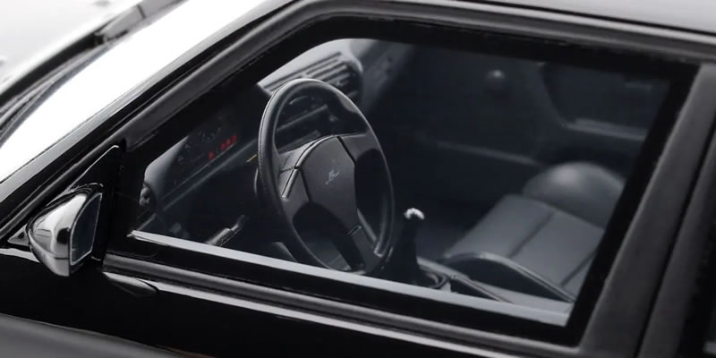 OttO mobile 1/18 AC シュニッツァー ACS3 スポーツ 2.5 1985 ブラック