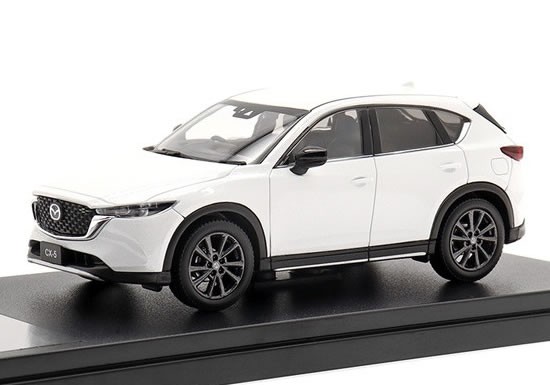 ハイストーリー 1/43 マツダ CX-5 Field Journey 2021 スノーフレイクホワイトパールマイカ