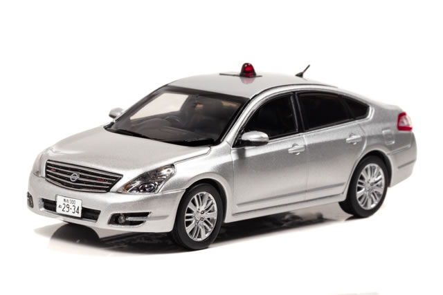 Amazon | △超希少！NISSAN特注！1/18 日産 初代 TEANA ティアナ