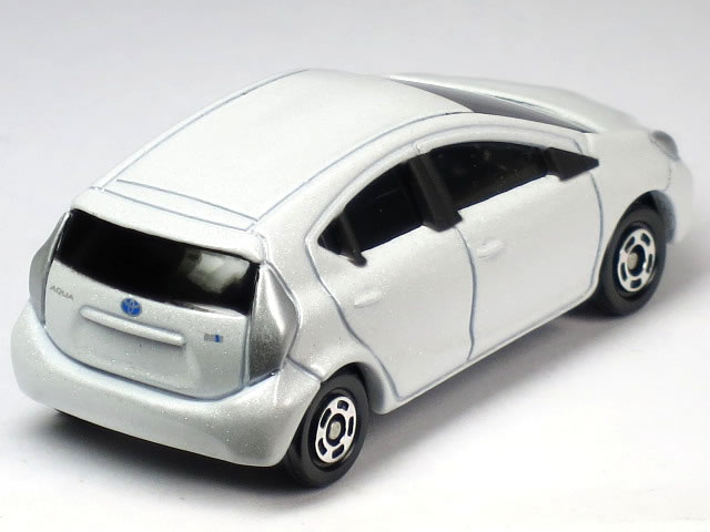【単品】トミカ トヨタ アクア パールホワイト (クリアケース入) 2