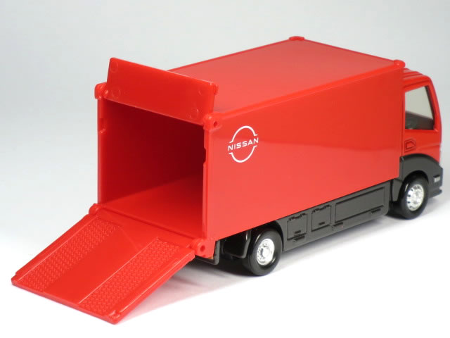 【単品】トミカプレミアム トランスポーター NISSANロゴ レッド/ブラック (本体 全長115mm) (外箱無) - Image 2