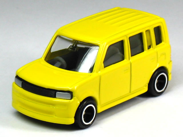 ☆美品 トヨタ bB 1/43 カラー ミニカー TOYOTA - メルカリ
