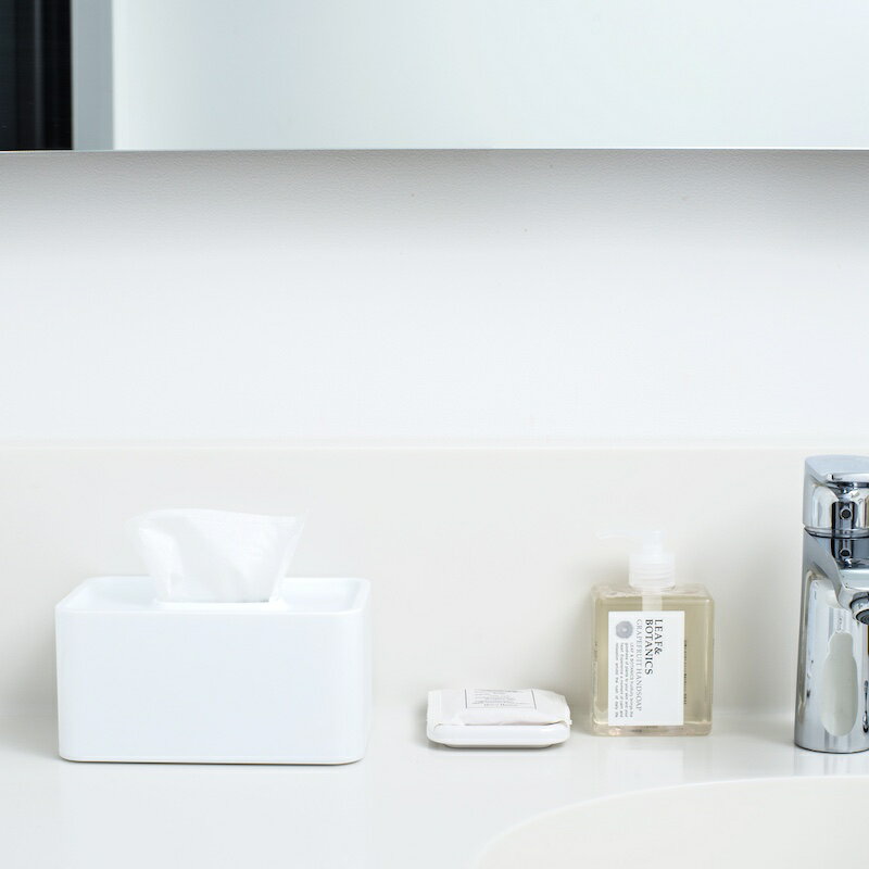 【オススメ】ideaco イデアコ compact tissue case コンパクトティッシュケース リッチホワイト 4539918312807 白 壁掛け ティッシュボックス ハーフティッシュ コンパクト スリム 省スペース Tissue Case